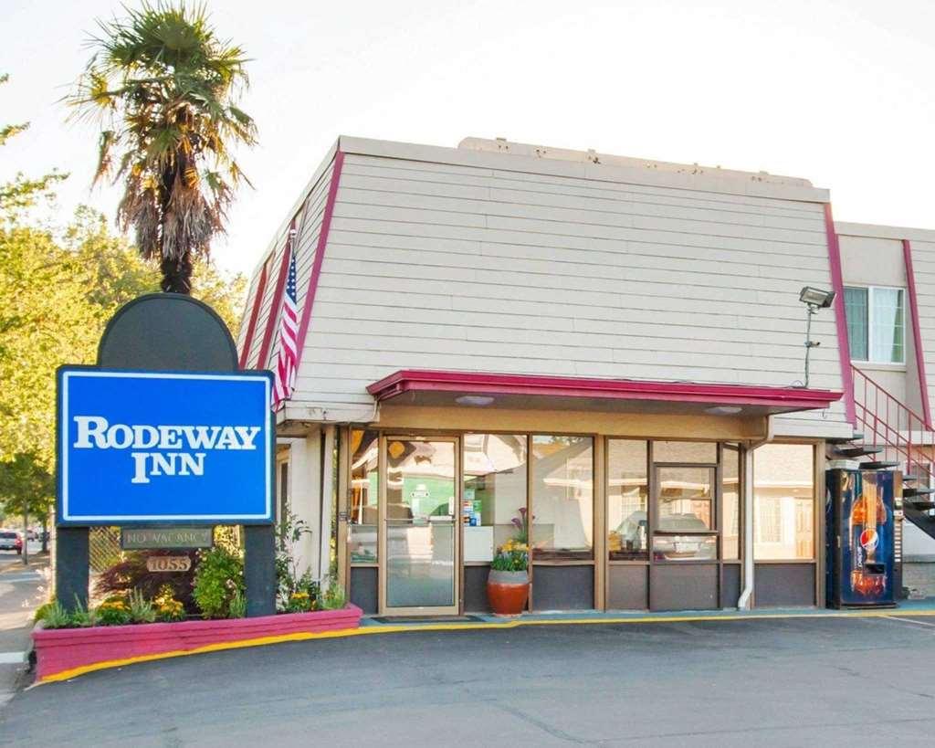罗德威酒店 尤金 外观 照片